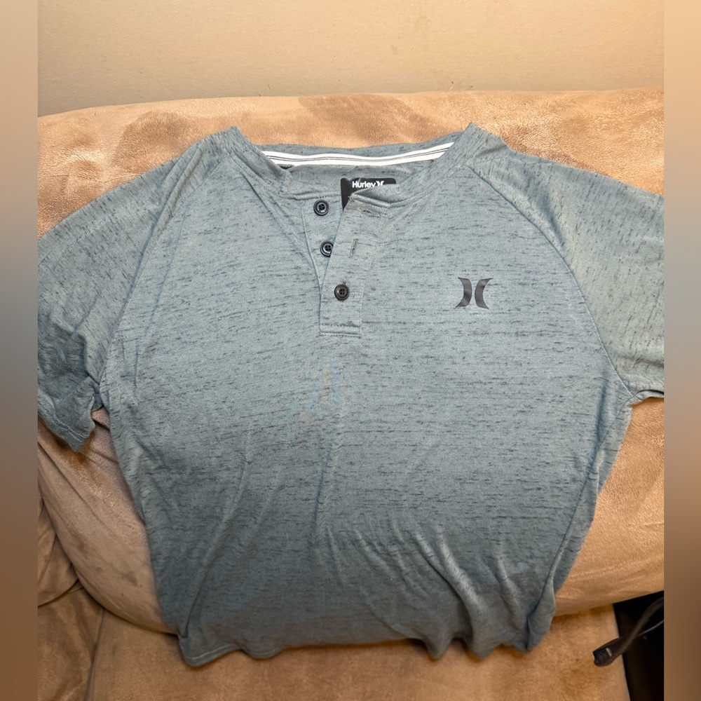 %——>bundle.w.me2/$15 kids tees! Hurley Boys Large Heathered Blue Henley Tee